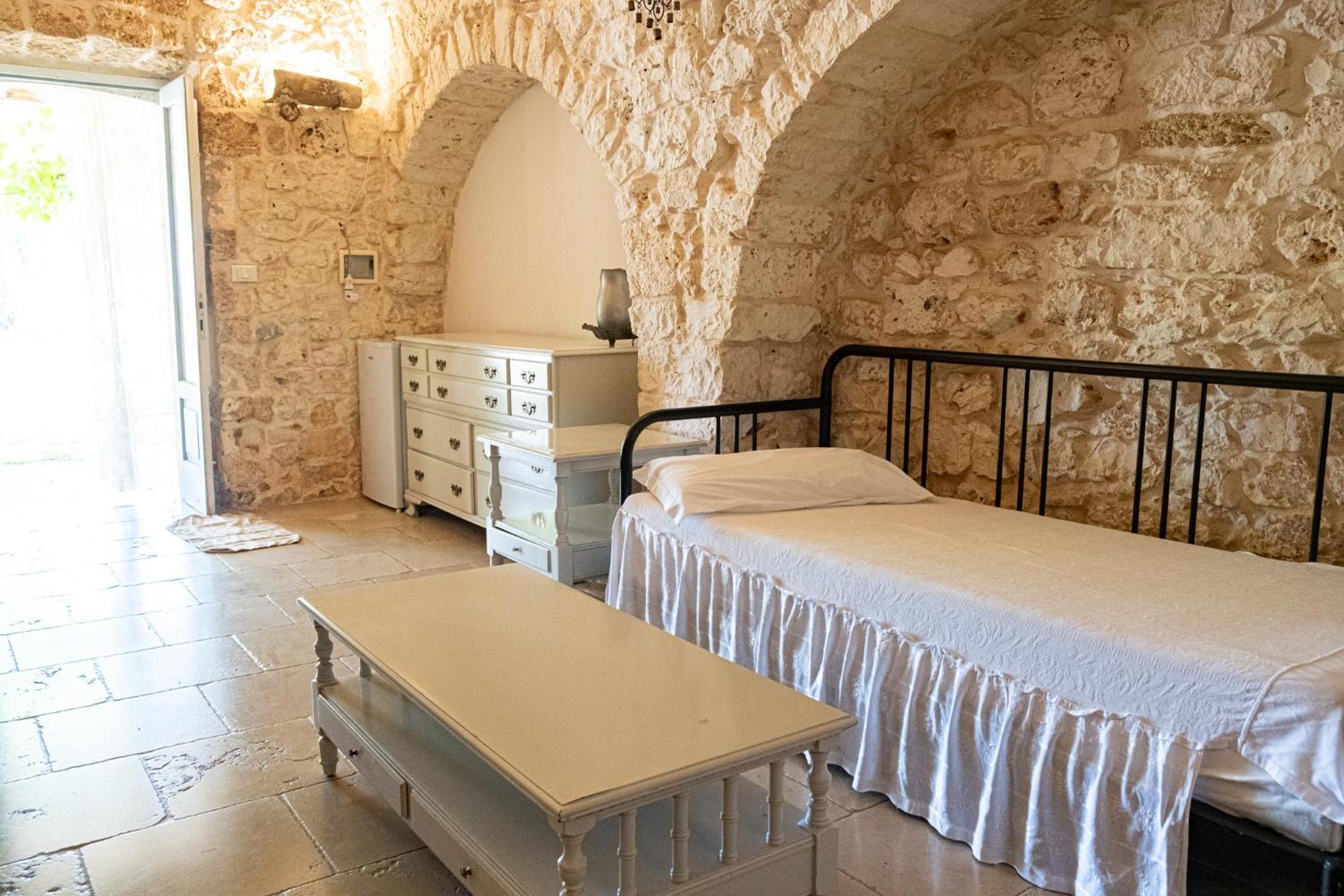 Agriturismo Masseria Carrone Каровиньо Екстериор снимка